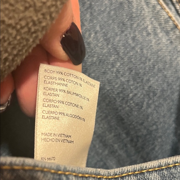 Pilcro Anthro Denim Jeans w/Contrast Stitching Buttons on Bottom Detail Size 32 - Picture 4 of 11